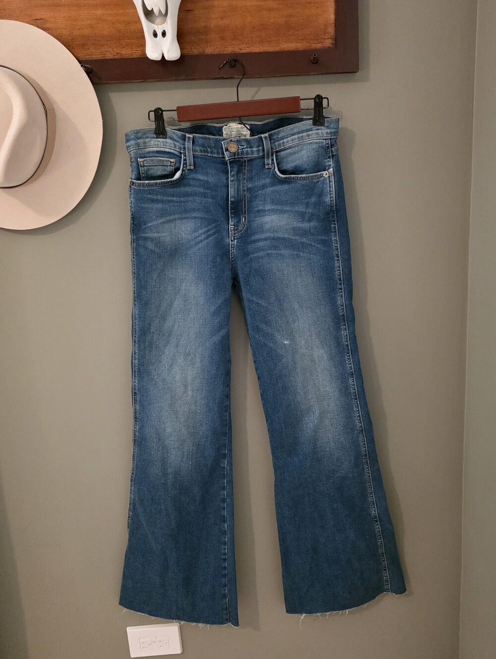 Current Elliot The Girl Crush Flare Jeans 70s  Released Hem
